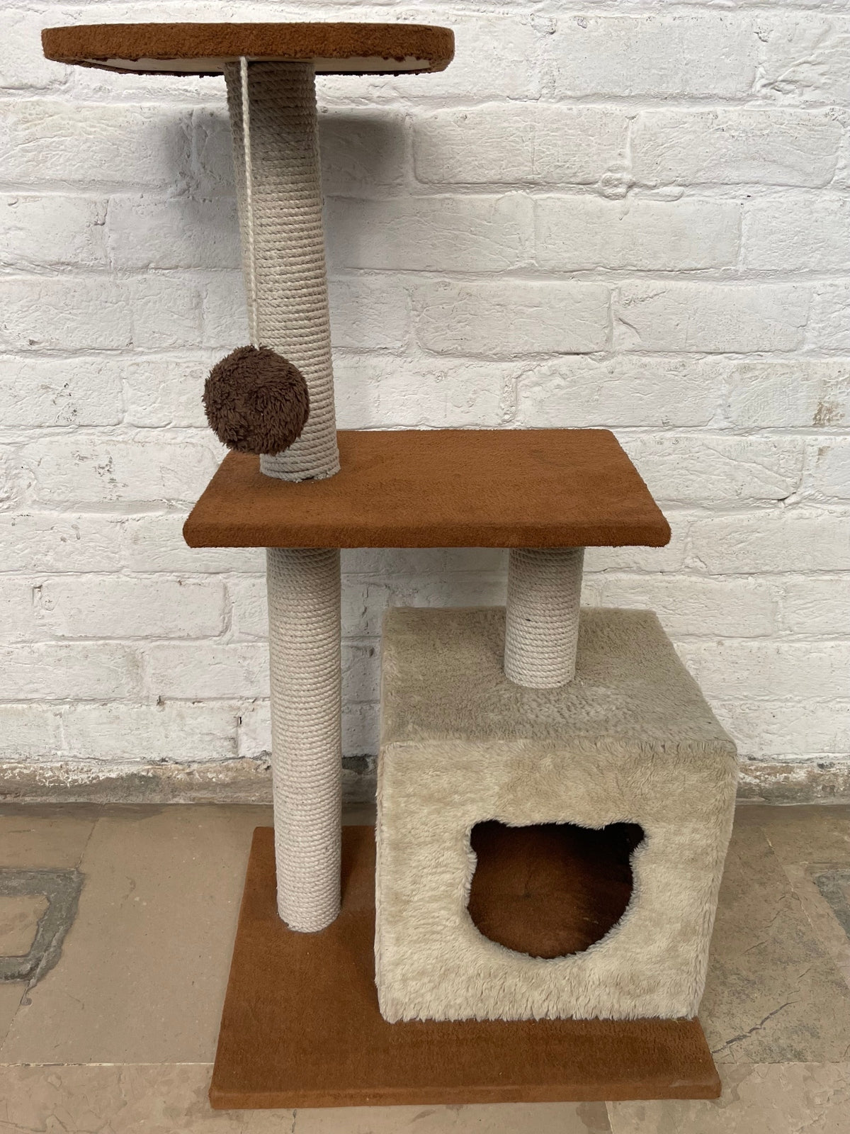 High Quality Cat Scratching Post pets-park-pk