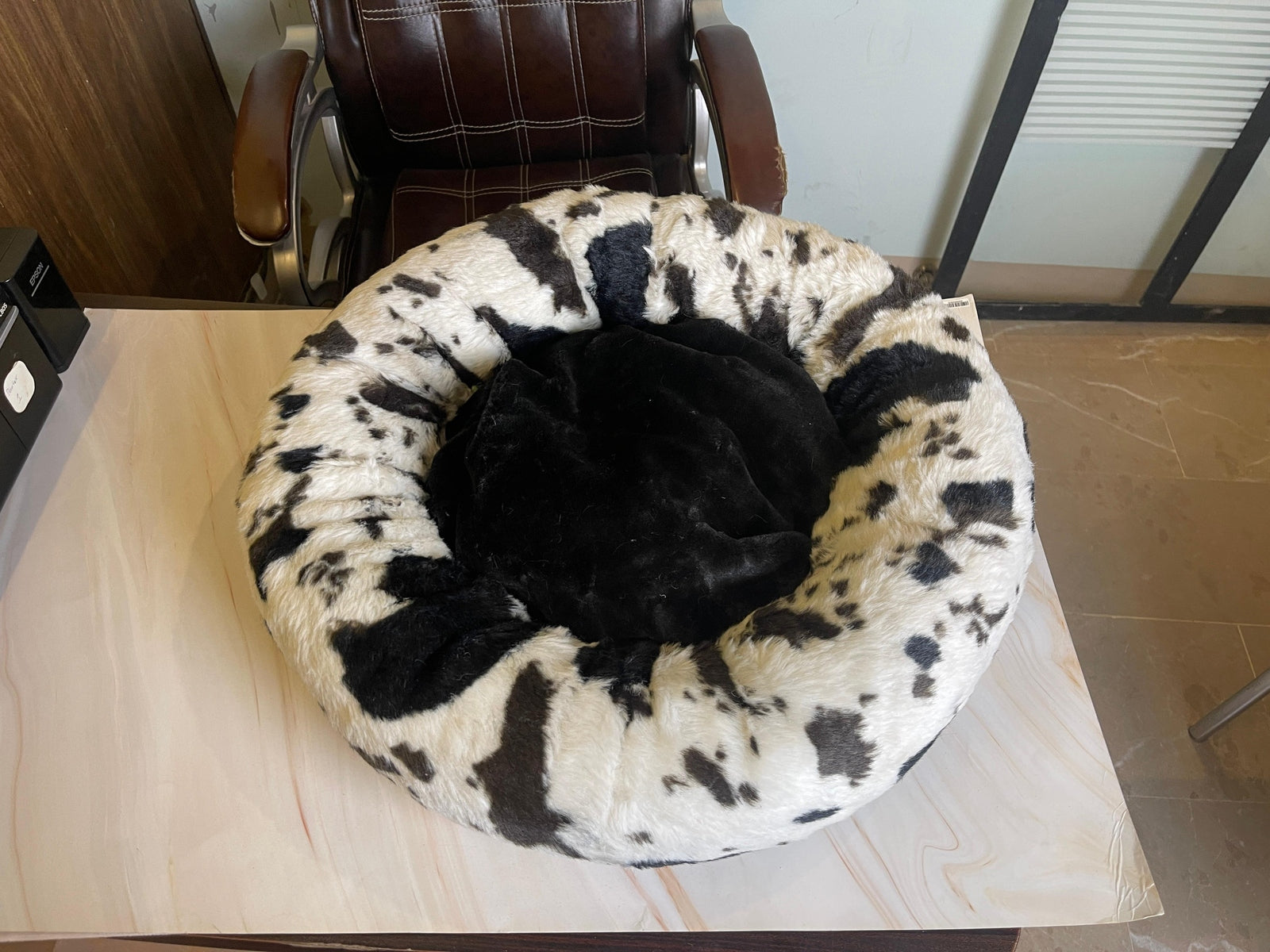 Large Size Cat Fur Beds Assorted Colors pets-park-pk