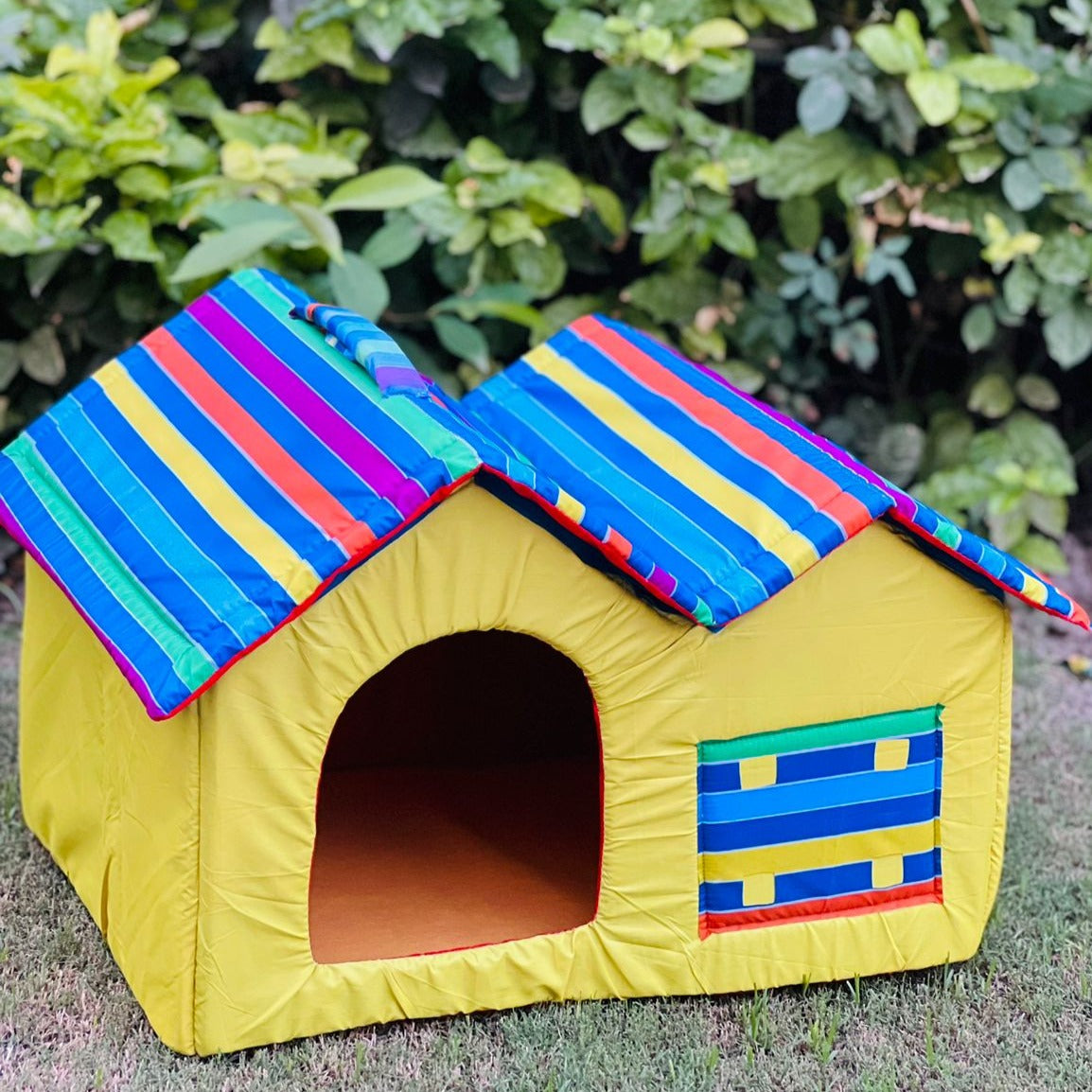 Cat House Foam for Large Cats pets-park-pk